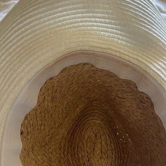 H&M woven beach/pool hat with floppy brim - Picture 4 of 4